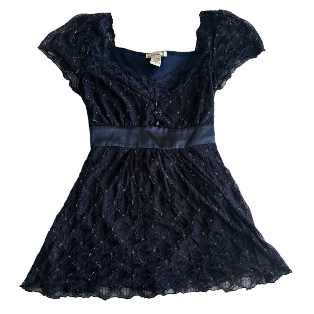 Adorable short sleeve lacy navy blue top with ties in the back!